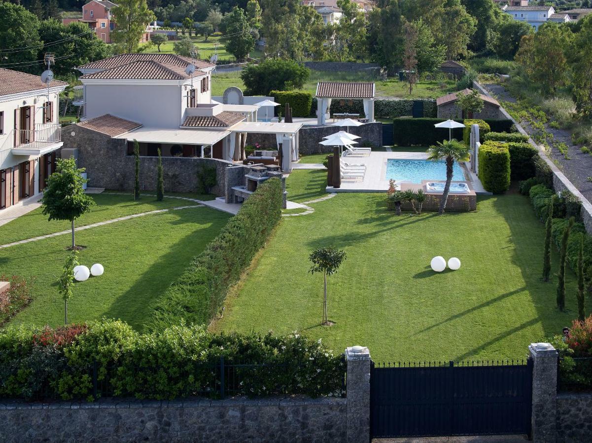 דאסיה S & O Villas Corfu מראה חיצוני תמונה